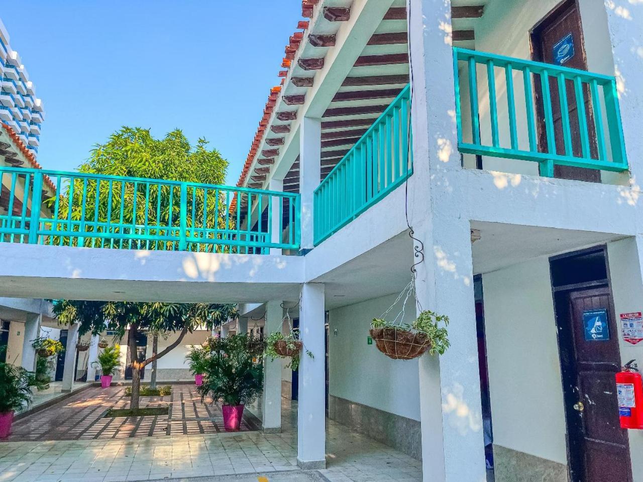 Hotel Los Veleros Santa Marta Extérieur photo